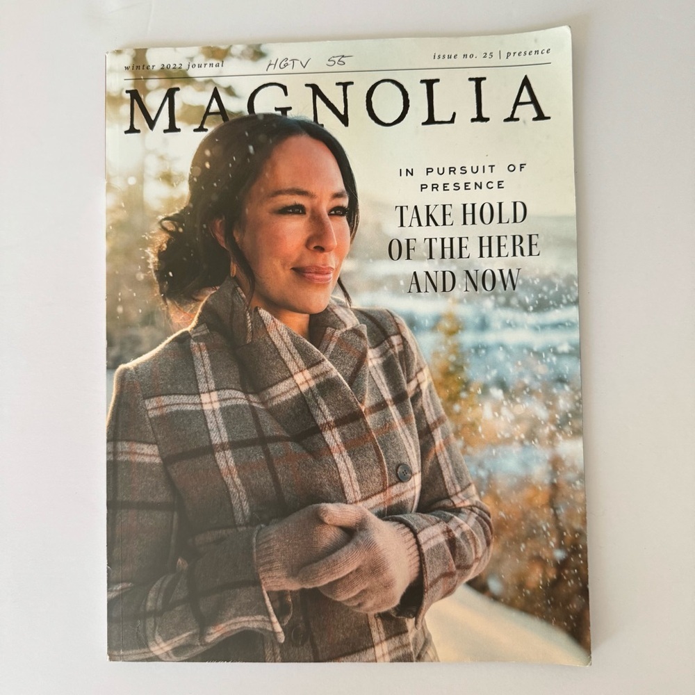 MAGNOLIA Journal Magazine Set of 2 Issues 25 & 26 Winter 2022 & Spring 2023 - Picture 3 of 16